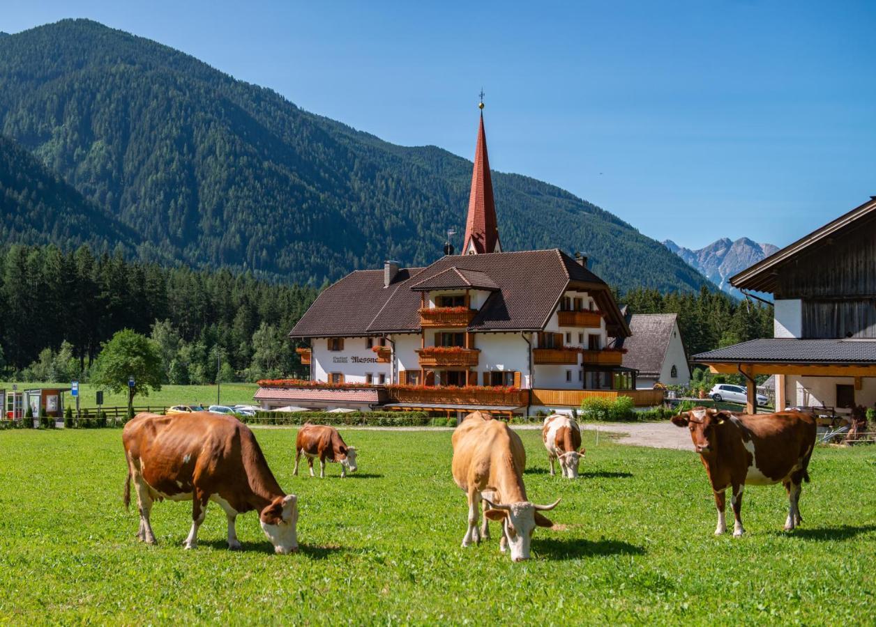 Hotel Messnerwirt Antholz-Mittertal Exteriör bild