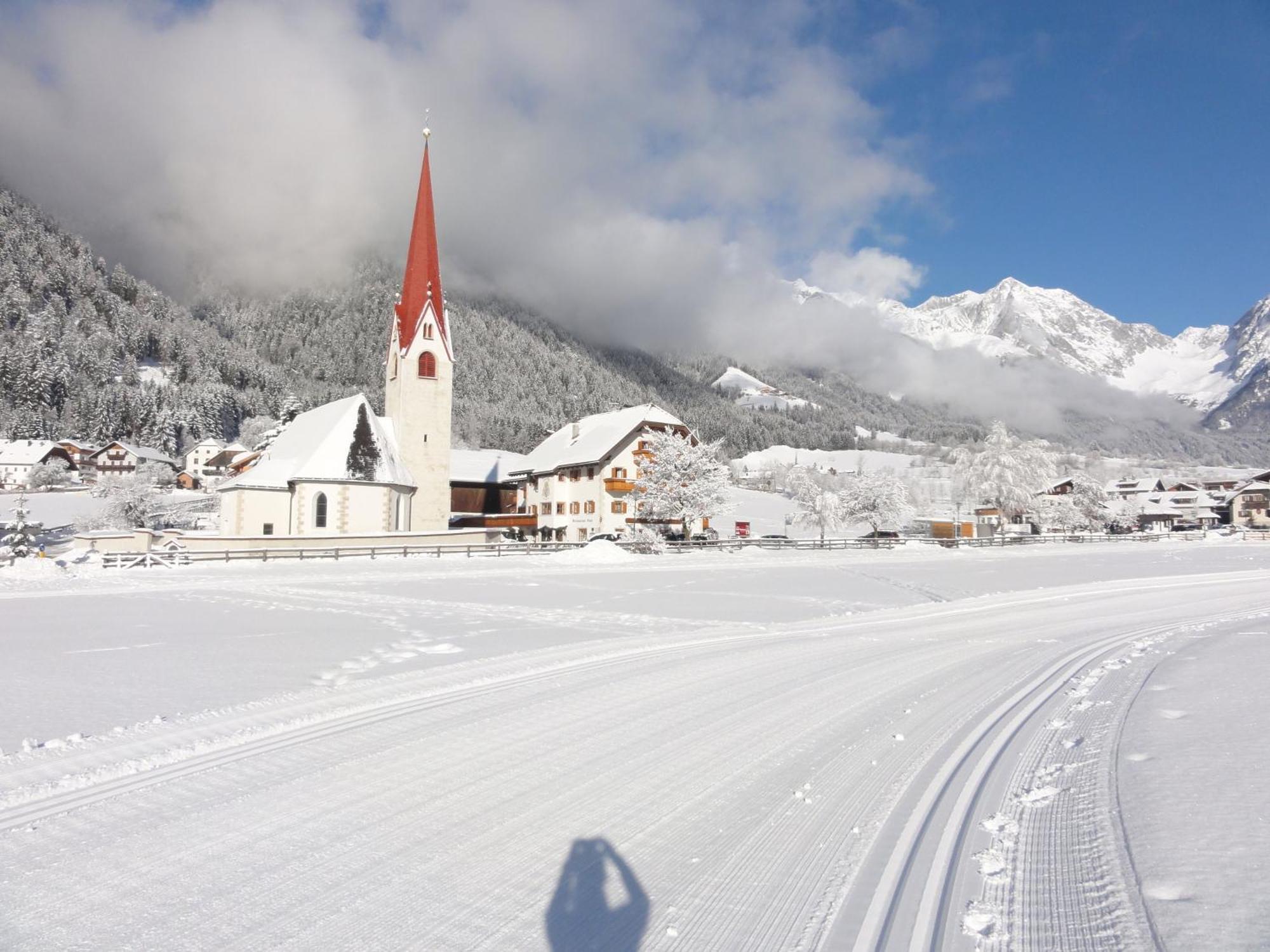 Hotel Messnerwirt Antholz-Mittertal Exteriör bild
