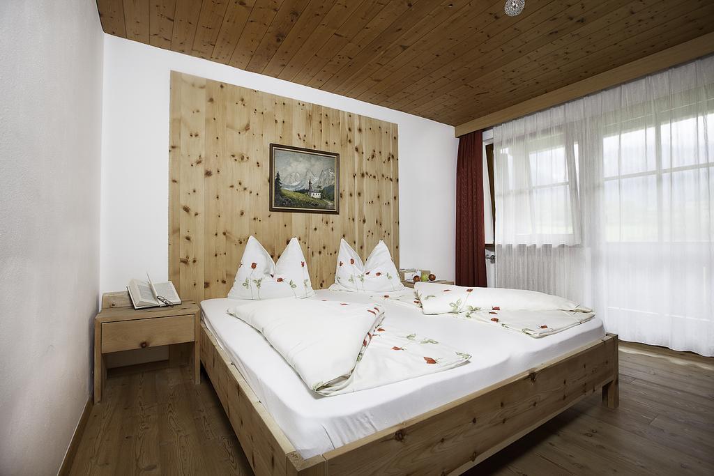 Hotel Messnerwirt Antholz-Mittertal Exteriör bild