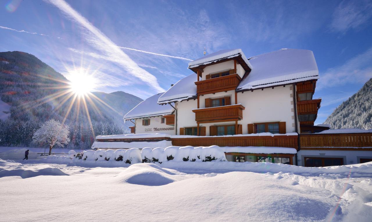 Hotel Messnerwirt Antholz-Mittertal Exteriör bild