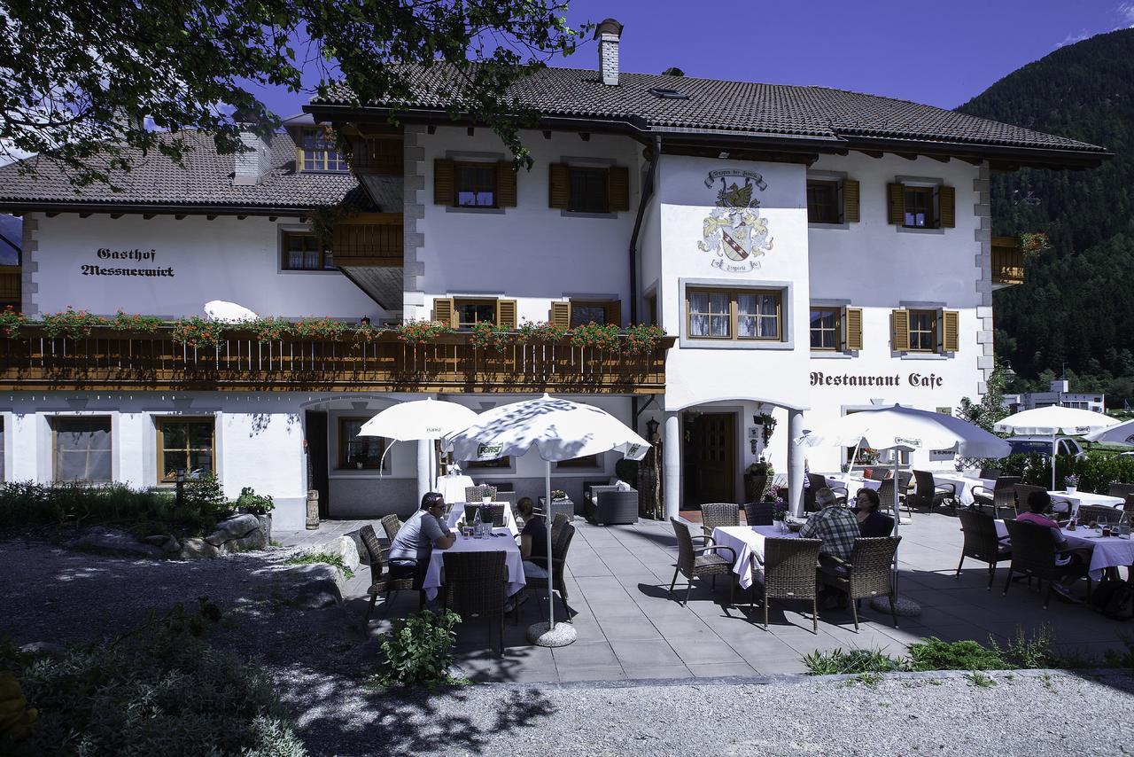 Hotel Messnerwirt Antholz-Mittertal Exteriör bild
