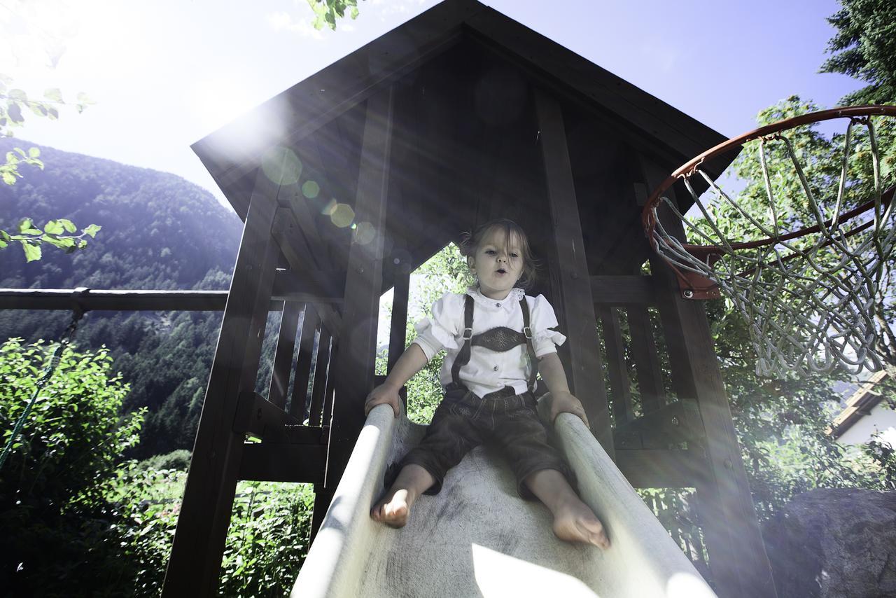 Hotel Messnerwirt Antholz-Mittertal Exteriör bild